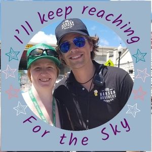 Meet your Posher, Loretta